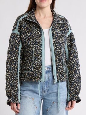 NWT Sold Out BLANKNYC Cropped Quilted Jacket Twilight Zone Navy Ditsy Floral